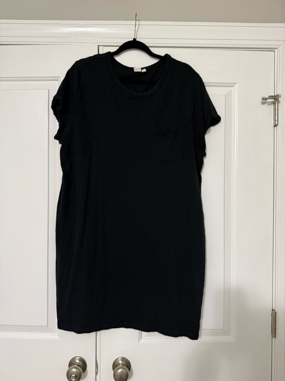 GAP Black Short Sleeve Tee Dress with Pocket